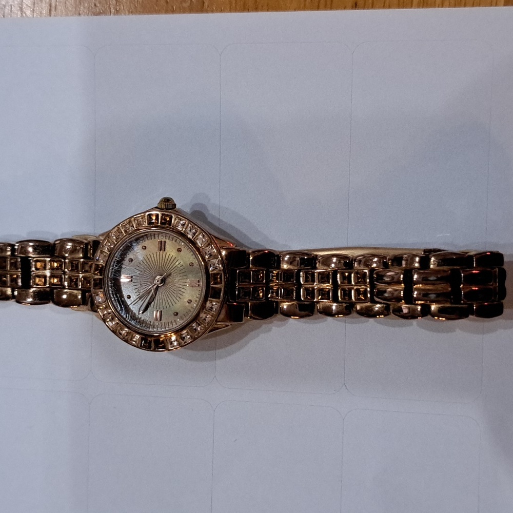 🔥CLEARANCE! Armitron Watch - Picture 5 of 9